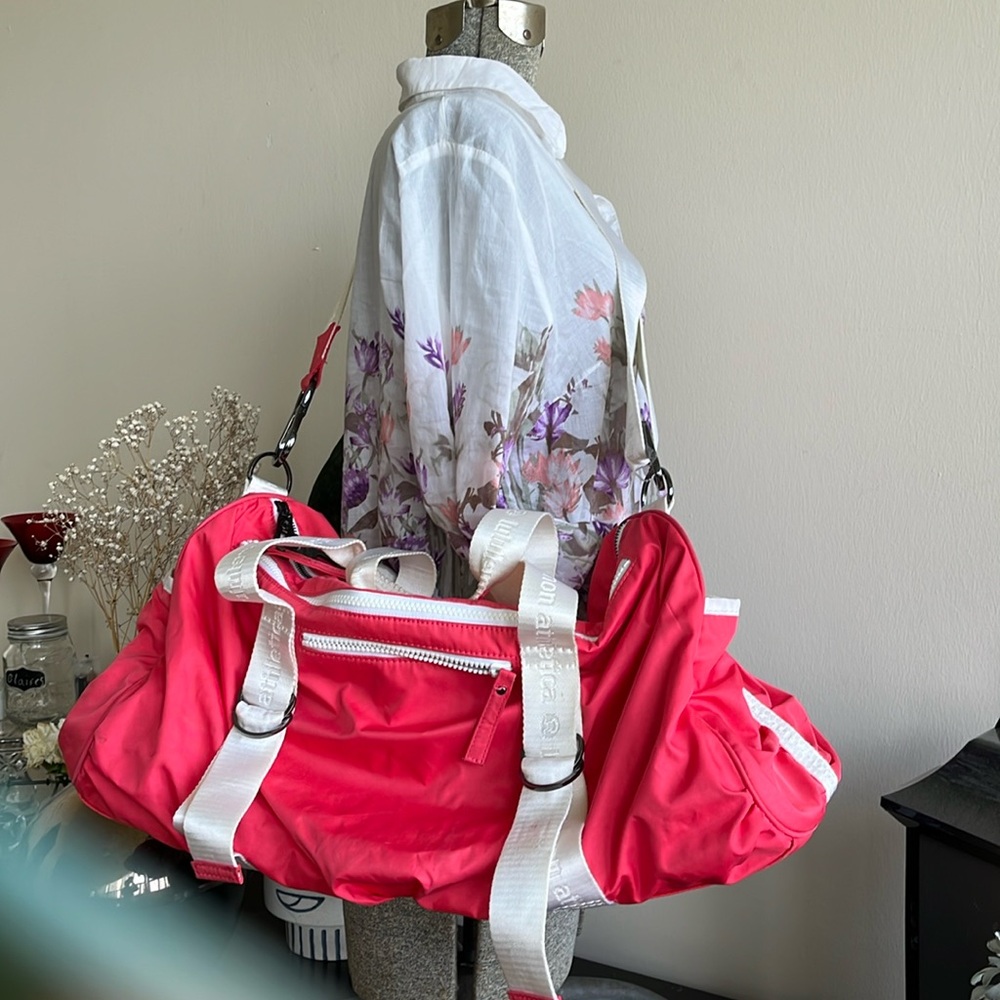 lululemon gym bag